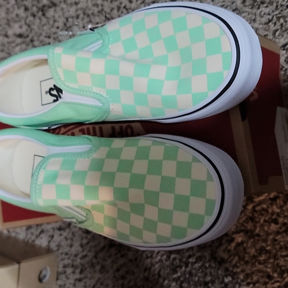 Vans 7.5 women Gr Ashtrwht - Picture 2 of 4